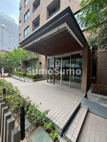 アーバンライフ御堂筋本町タワーのエントランス