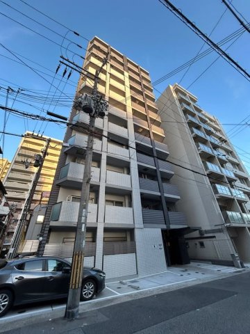 CREST TAPP 神戸湊町　NOIRの外観