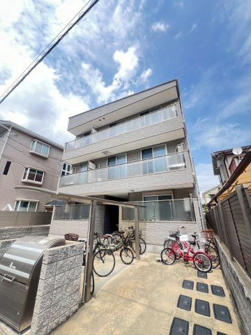 CoLaBo甲子園高潮の外観