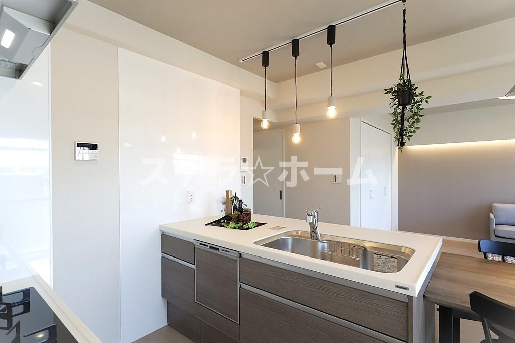 西つるみコーポのキッチン|お料理しやすいキッチンです