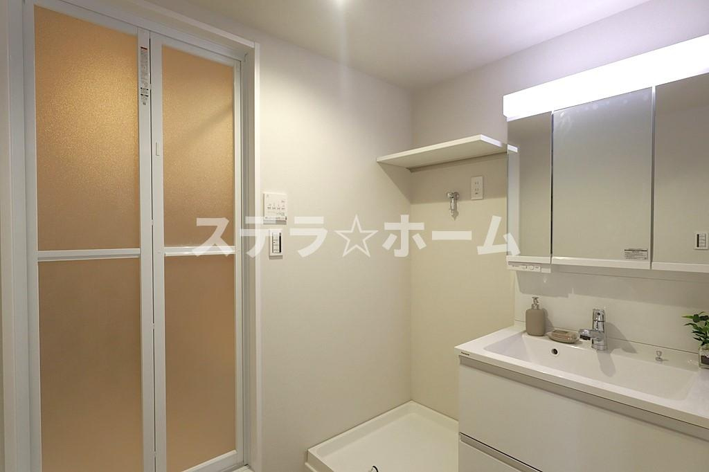 西つるみコーポの独立洗面台|独立洗面台、朝の身支度には欠かせません