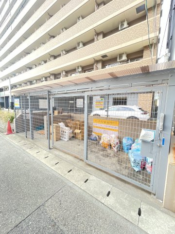CITYSPIRE新神戸の駐車場