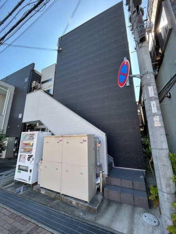 First Gate KOBEの外観