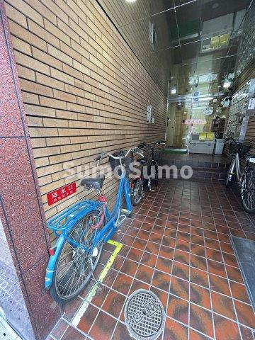 アーバンプラザのロビー|建物の内部です
