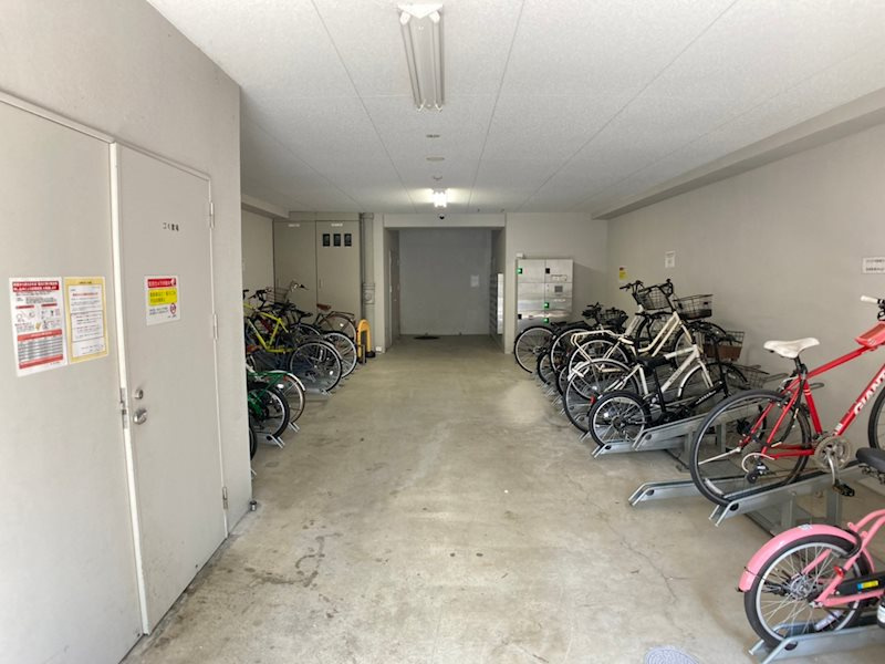アーバネックス北久宝寺の駐車場