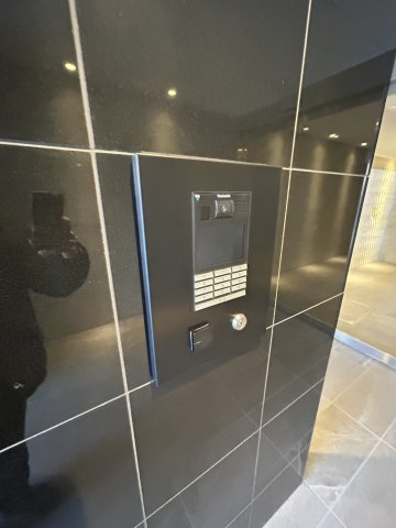 アーバネックス南新町のエントランス
