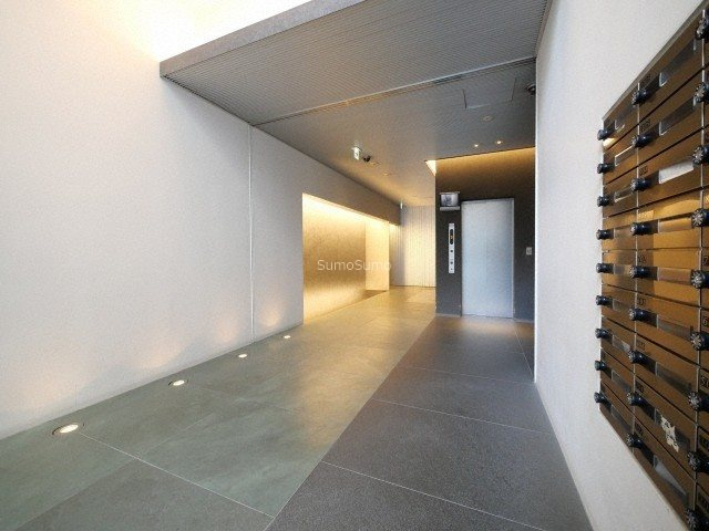 アーバネックス淀屋橋のロビー|建物の内部です