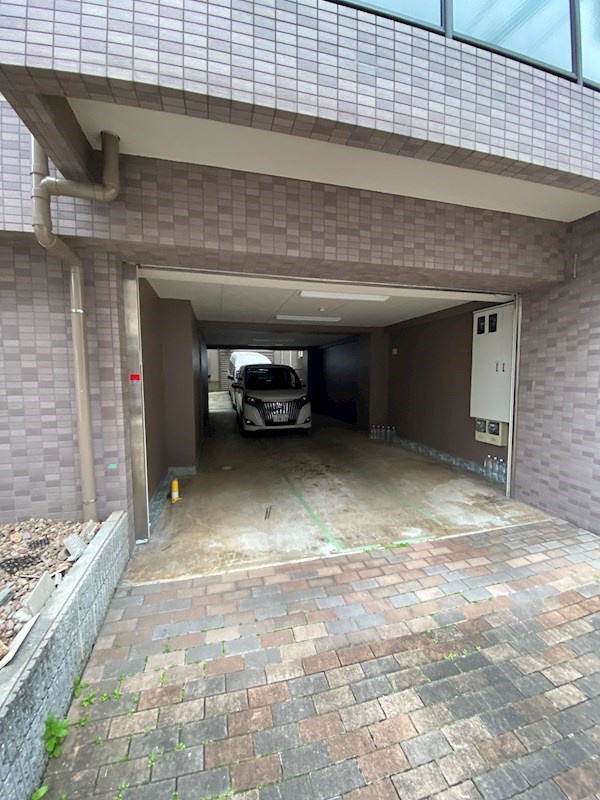 アーネスト須磨の駐車場|駐車場完備です