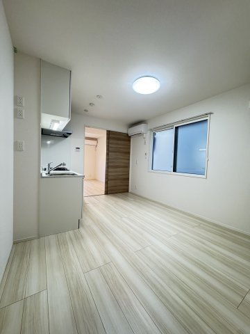 D-room旗塚通の居間・リビング