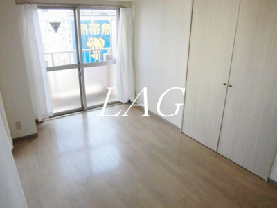 【居間・リビング】 | バトラーＭ | 洋室のお部屋です。