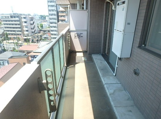 コンフォリア赤羽岩淵のバルコニー