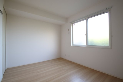 【洋室】 | 東山ヒルズⅢ