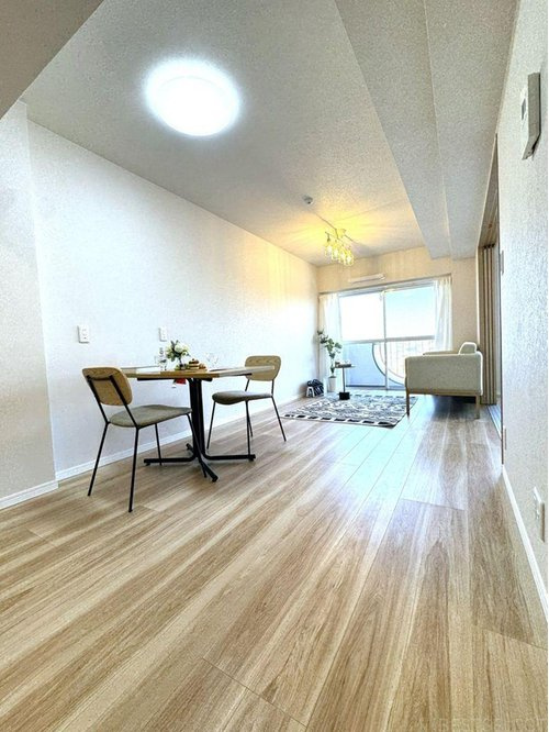 三栄わらびハイツの居間・リビング|施工例です