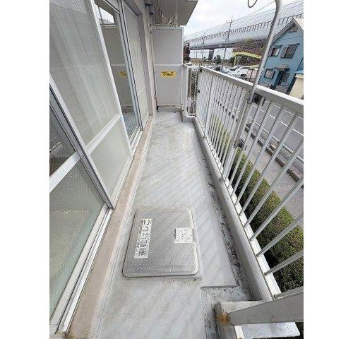藤和シティコープ三郷のバルコニー|開放的で明るい空間を演出してくれるバルコニーです