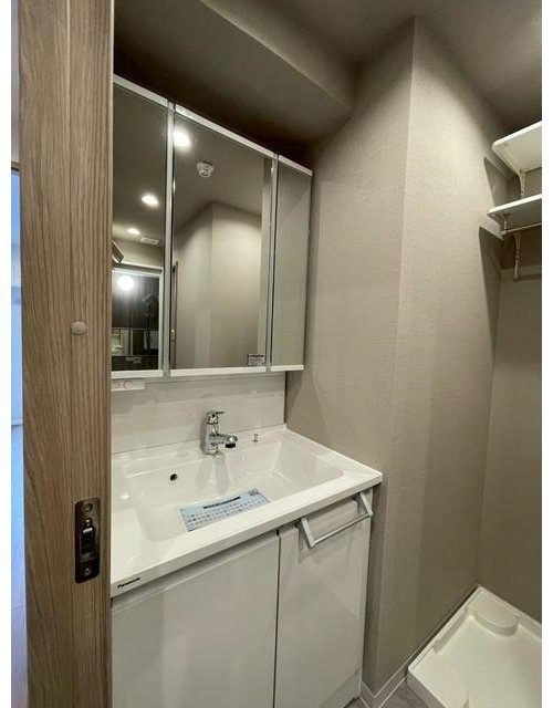 ライオンズマンション西川口第六の独立洗面台|独立洗面台です