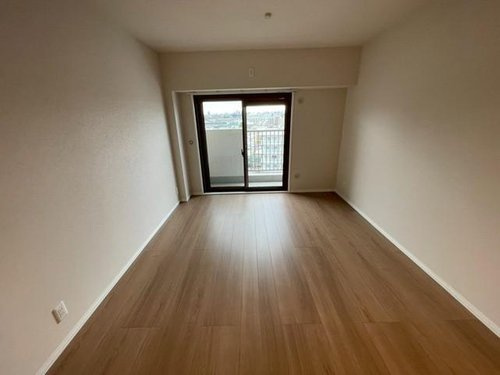 ライオンズマンション西川口第六の居間・リビング|ゆったりとした居間です