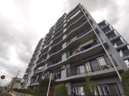 ライフペリエ三郷の外観|おしゃれな外観です