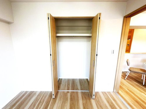 ウインザーハイム草加の収納|便利な収納スペースです