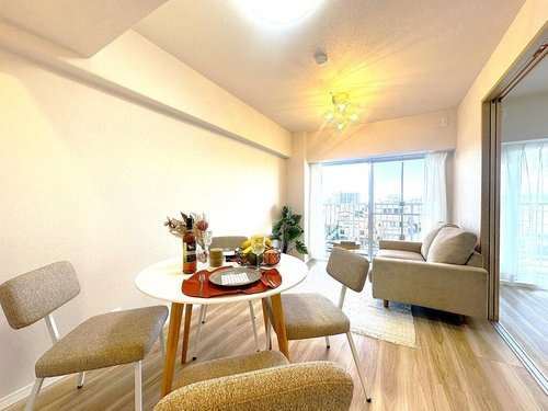 ウインザーハイム草加の居間・リビング|施工例です