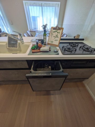 エフローレ新三郷216の居間・リビング|施工例です