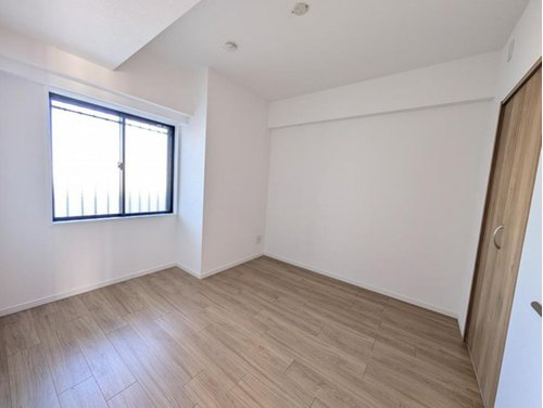 クラーク春日部壱番館の洋室|きれいな洋室です