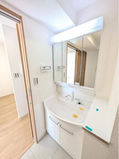 クラーク春日部壱番館の独立洗面台|独立洗面化粧台付き