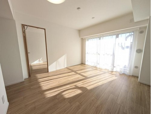 クラーク春日部壱番館の居間・リビング|使いやすいリビングです