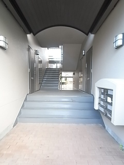 アプリーレ西宮北口のロビー