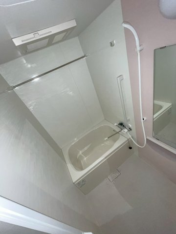 アリビオ立花Ⅱの浴室|落ち着いた空間のお風呂です