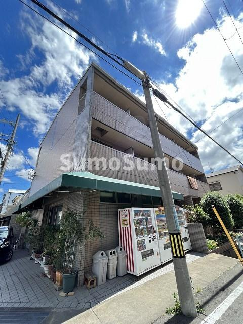 アパルトマン泰山の外観
