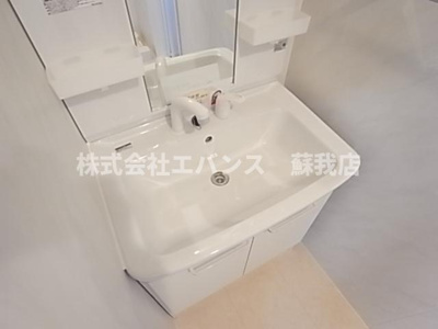 【独立洗面台】 | ブリランテA | 独立洗面台で身支度をすべて済ませてしまいましょう