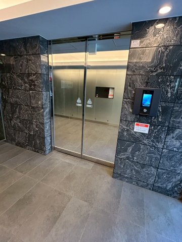 ティモーネグランデ田端ノルドのエントランス