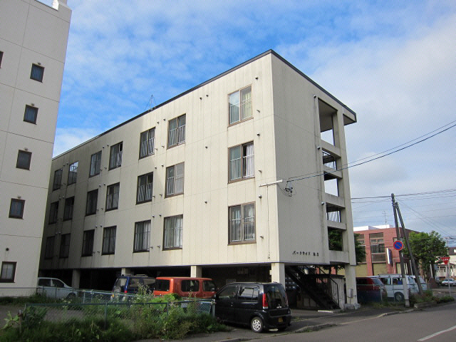 パークサイドマンション（栄町)の駐車場