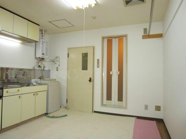 パークサイドマンション（栄町)の居間・リビング