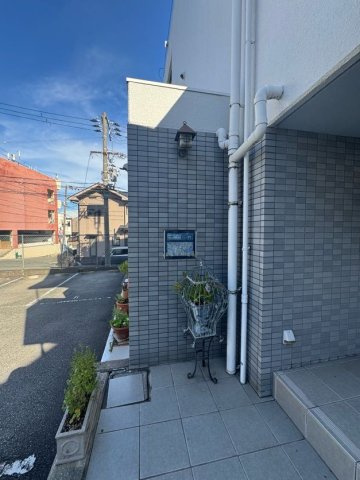 アバンティー片山の外観