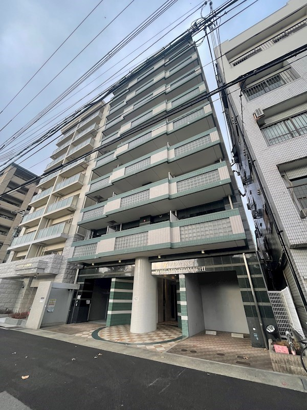 アドバンス神戸湊町の外観