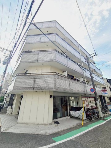 アベニュー曙の外観