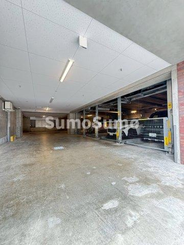 アプリーレ神戸元町の駐車場