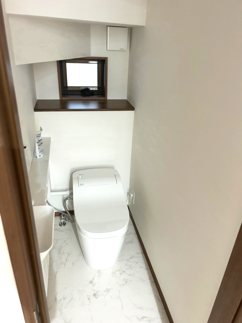 歌敷山3丁目新築一戸建のトイレ|シンプルで使いやすい２階トイレです