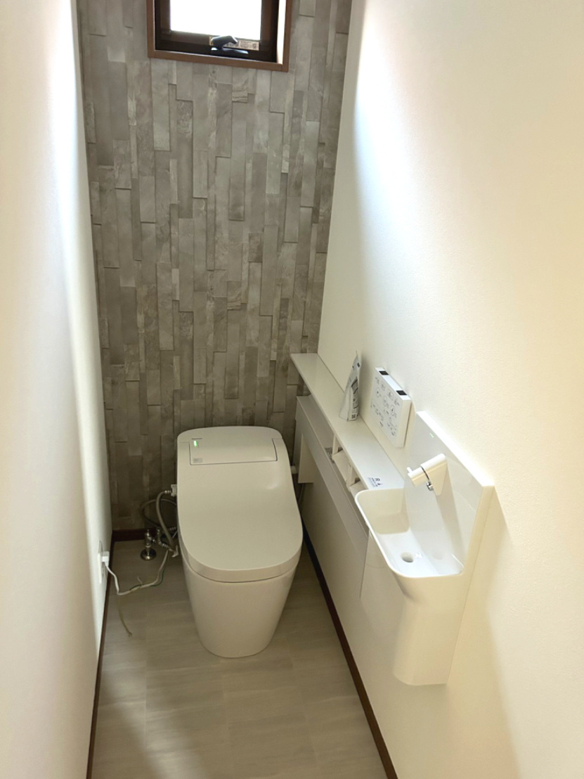 歌敷山3丁目新築一戸建のトイレ|シンプルで使いやすい２階トイレです