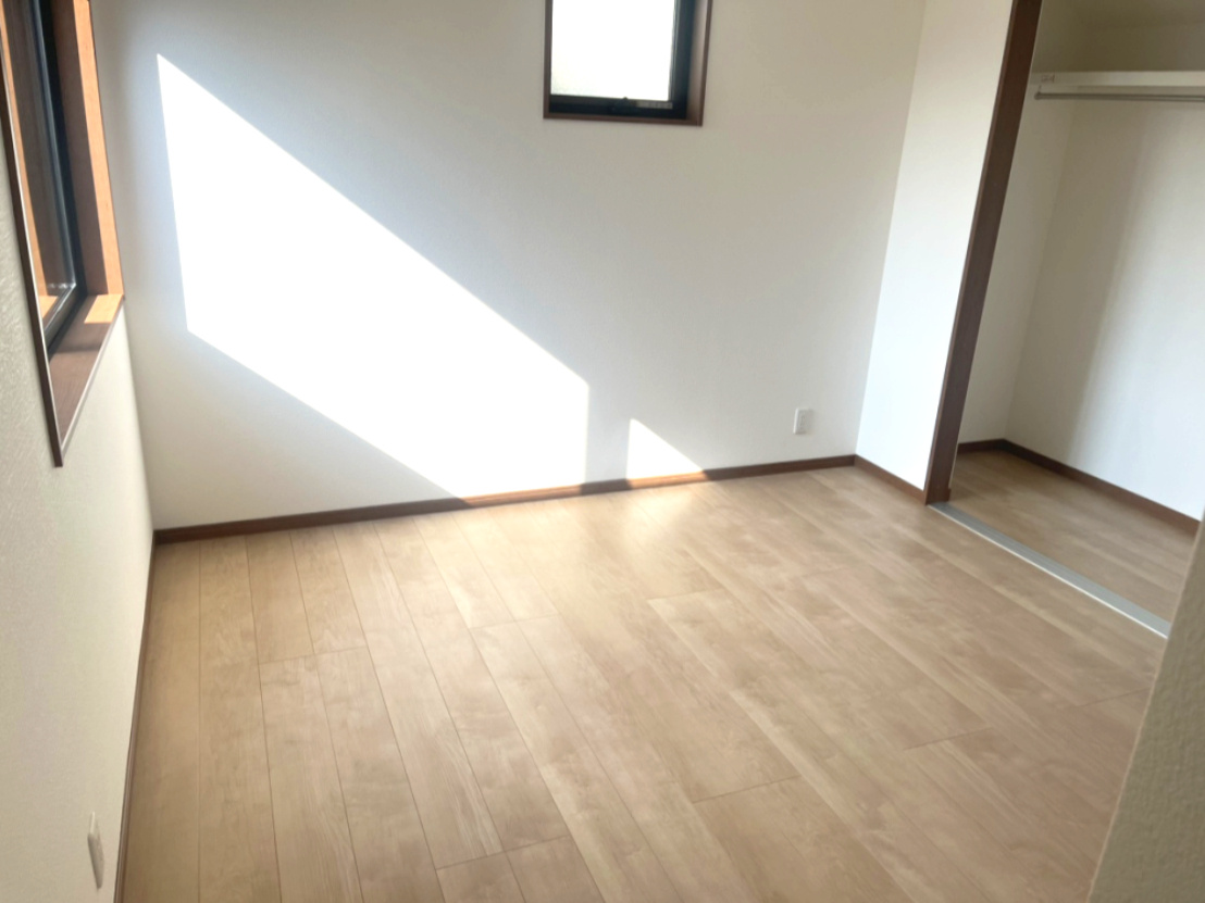 歌敷山3丁目新築一戸建の洋室|明るい洋室です