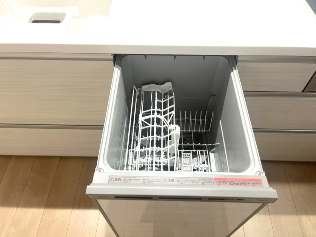 歌敷山3丁目新築一戸建のキッチン|食洗器です