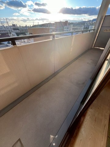 アモル甲東園のバルコニー