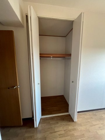 アモル甲東園の収納