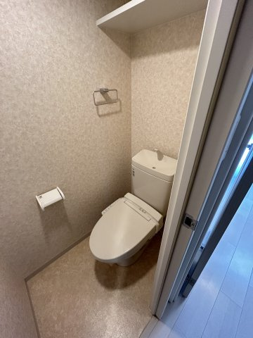 大阪市浪速区敷津西２丁目の賃貸マンションのトイレ