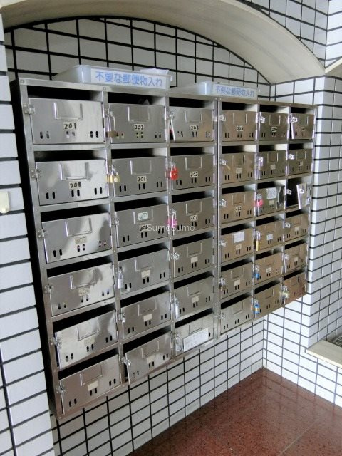 アメニティつるみやのロビー|建物の内部です