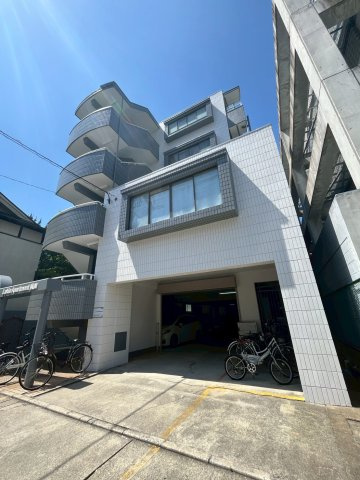 LakiaApartment夙川の外観