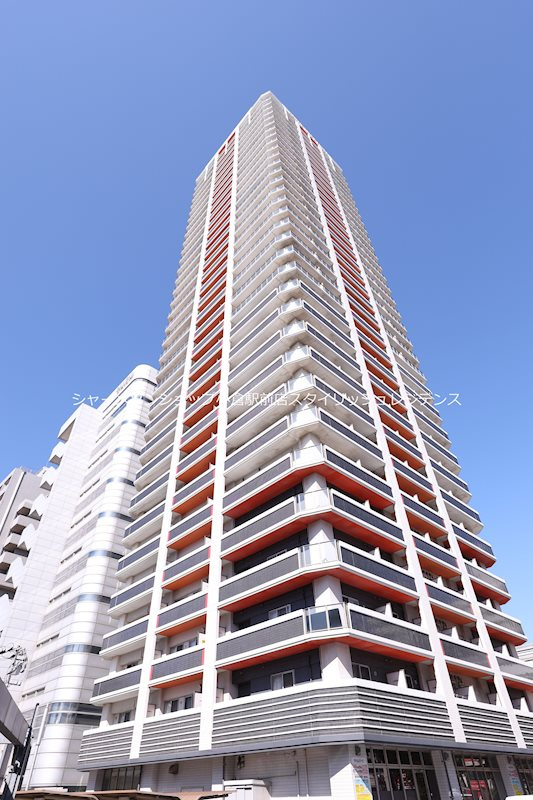 NO.71オリエントトラストタワーの外観