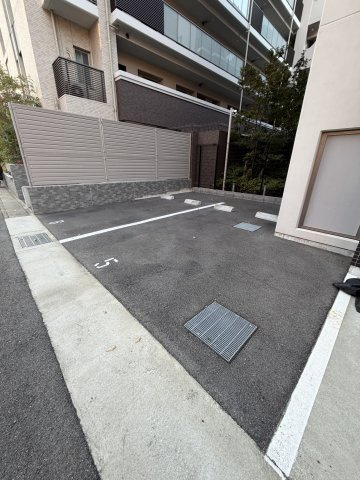MJC神戸ハーバーウエストの駐車場