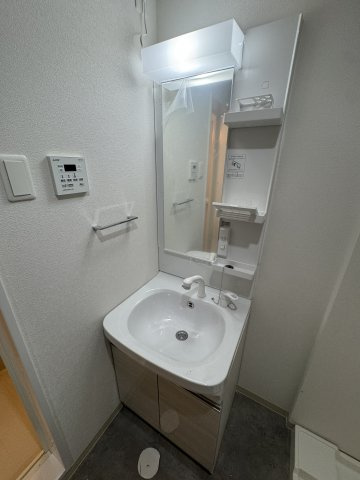 ＭＡＸＩＶ　ＣＩＴＹ神戸鷹取　ＤＵＥの洗面所
